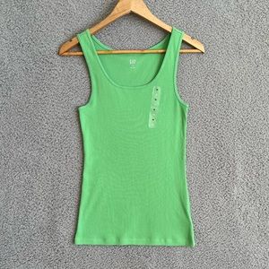 Gap Women’s Tank Top Green Size Medium NWT